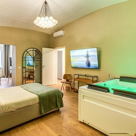 ラ・スペツィアDowntown Srl - Croce Di Malta Royaleアパートメント エクステリア 写真